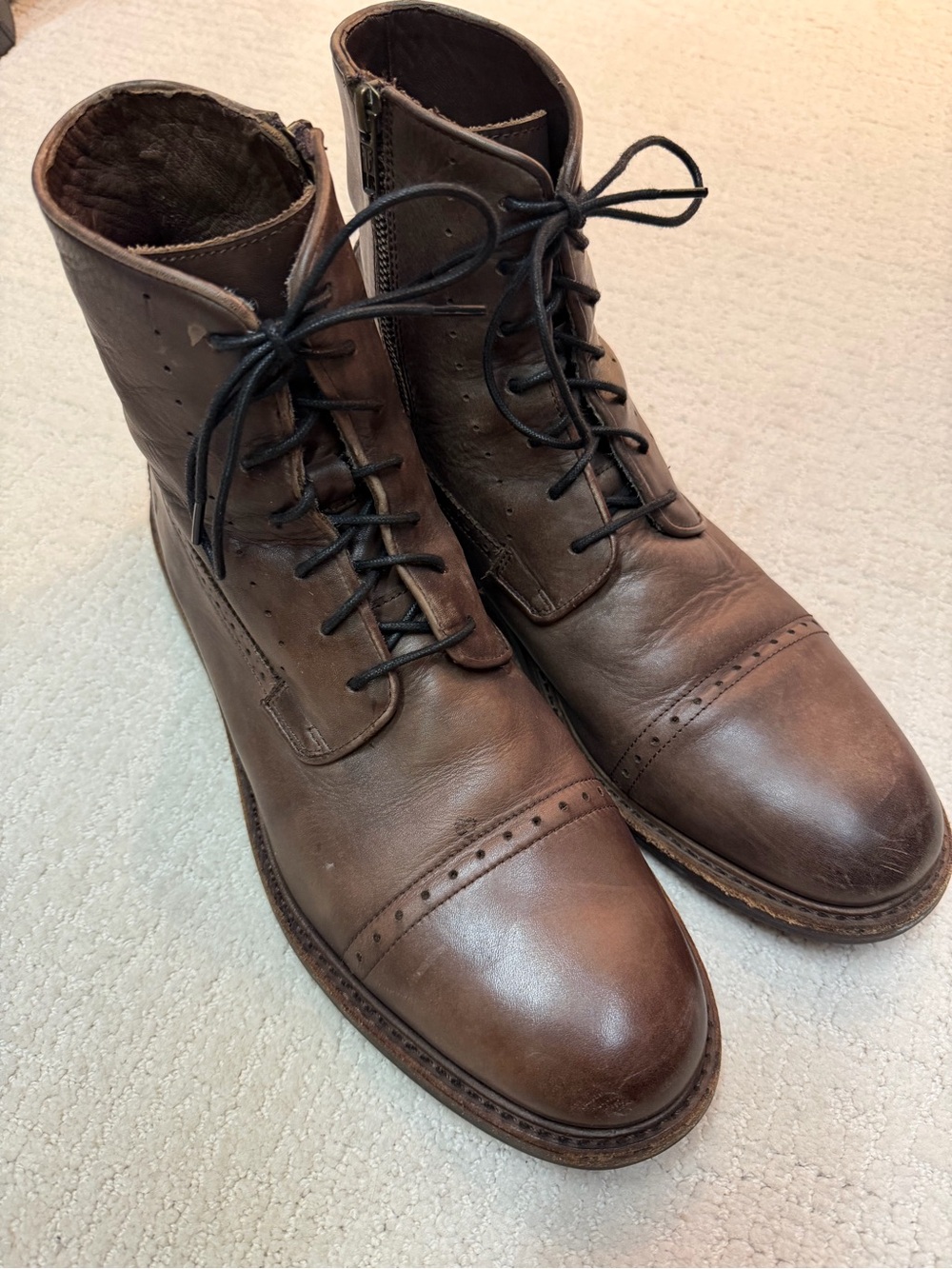 FRYE AND CO. Brown Leather Cap-Toe Lace-Up Boots
